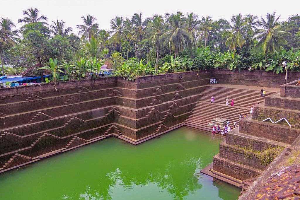 Peralassery_Subrahmanya_Temple_pond_Kannu