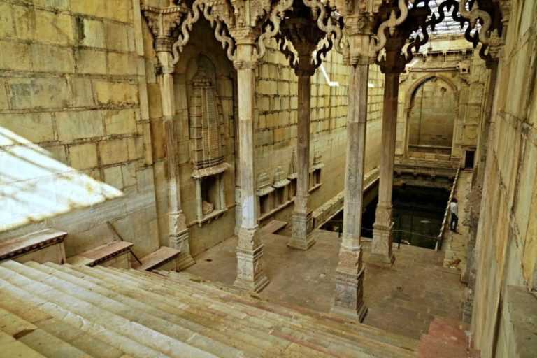 raniji ki baori